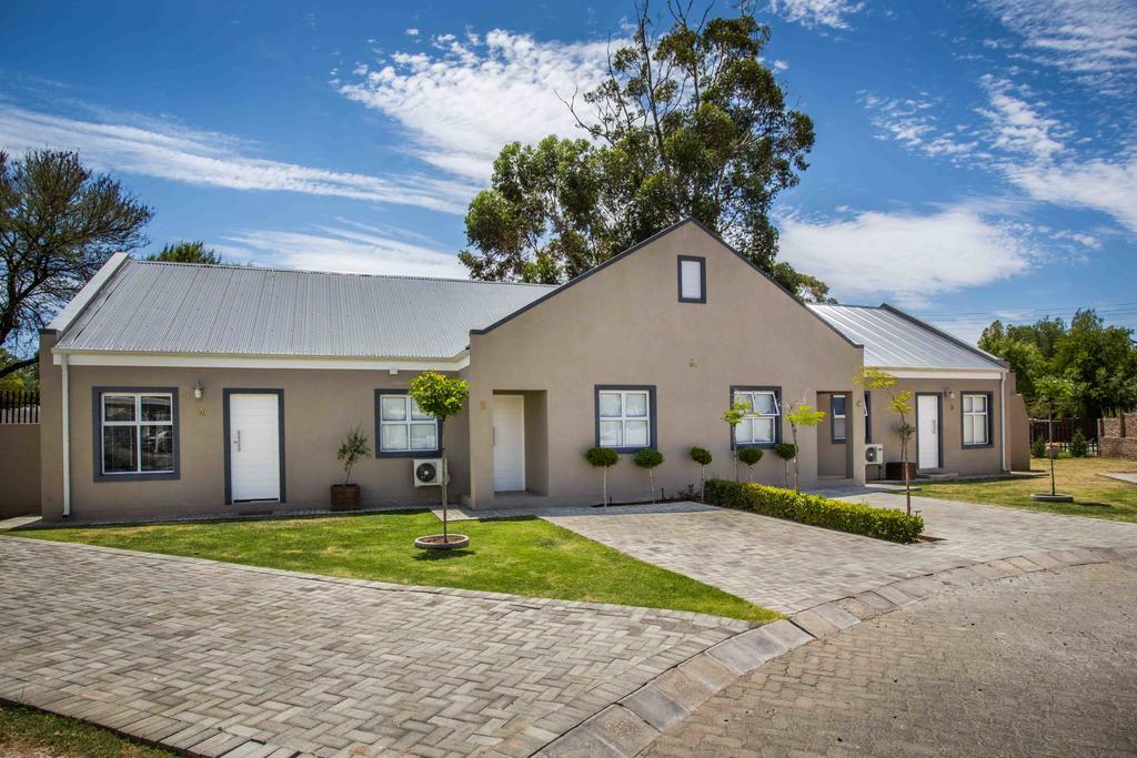 Vila El Dorado 65 Luxury Self Catering Oudtshoorn Exteriér fotografie